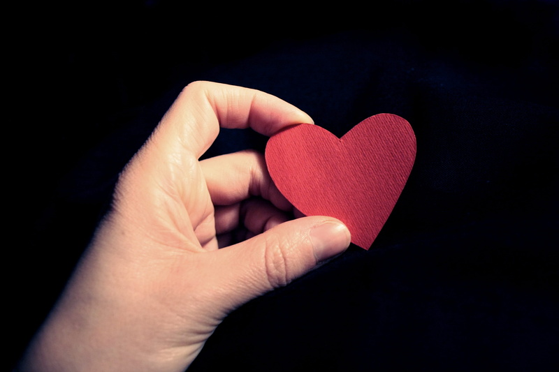 finger, groom, spouses, engagement, wedding, happiness, heart, boyfriends, indoors, emotion, lovers, love, i love you, positive emotion, human hand, gift