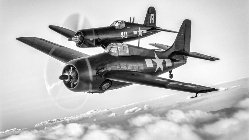 aircraft, transportation, cloud - sky, aerospace industry, air vehicle, aviation, day, flight, low angle view, mid-air, motion, propeller driven aircraft