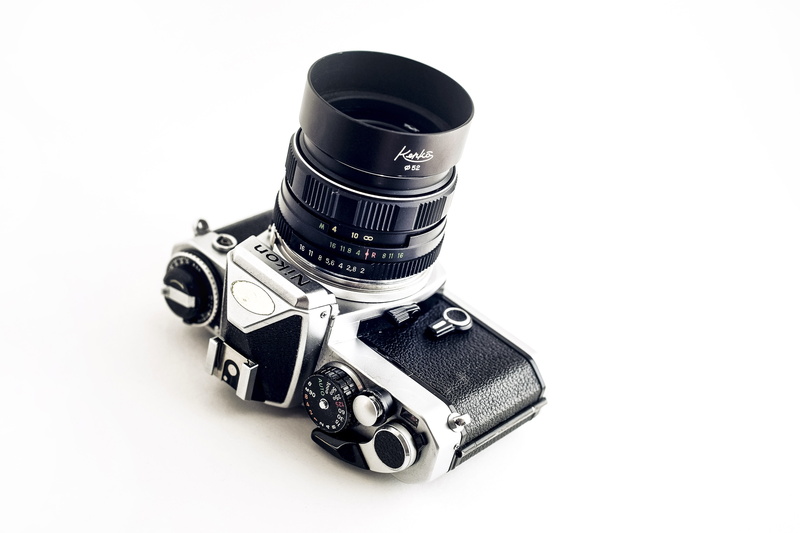 old camera, style, white background, digital camera, picture, equipment, chrome, professional, photography themes, traditional, 35mm, retro styled, film industry