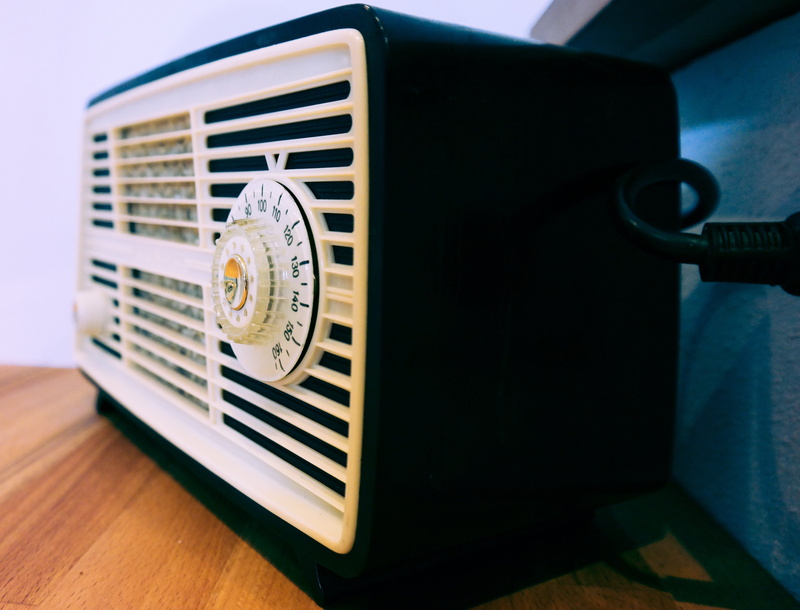wooden, brown, surface, nostalgia, transistor radio, black, radio, white, table, no people, 4K, tube radio, close-up, indoors, number, the past, time