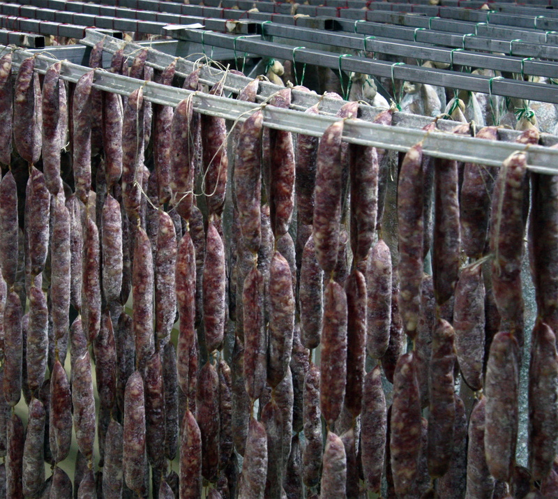 pork, freshness, day, salting, in a row, drying, shopping, dry sausage, raw food, meat, beef, architecture, sausage, food and drink, processed meat, dryer