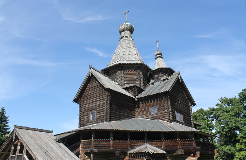 russia, antiquity, architecture, tower, outdoors, history, historic architecture, wooden architecture, historical, spire, church, building, low angle view