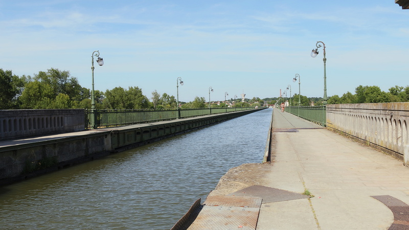 day, gustave, plant, blue, lighting equipment, france, nature, the way forward, connection, outdoors, canal, direction, transportation, sky, built structure