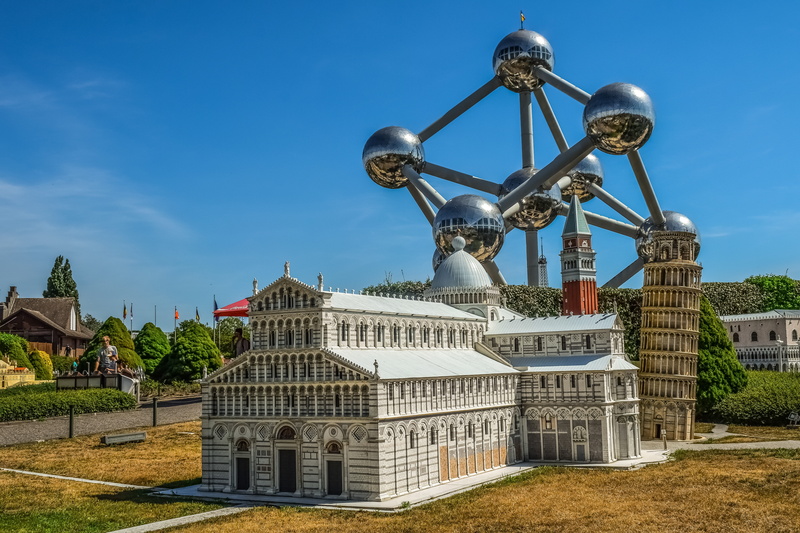 architecture, miniature park, blue, nature, day, plant, built structure, educational, 5K, outdoors, city, travel destinations, travel, cloud - sky, street light