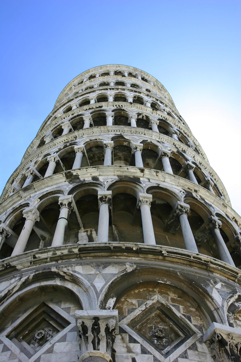 architectural column, sky, outdoors, european, place of worship, religion, landmark, 2K, world, nature, the past, arch, Europe, tourism, low angle view