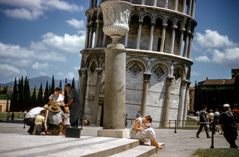 tower, building, people, nature, leaning tower of piza, group of people, architectural column, pisa, monument, culture, adult, men, history, 4K, landmark