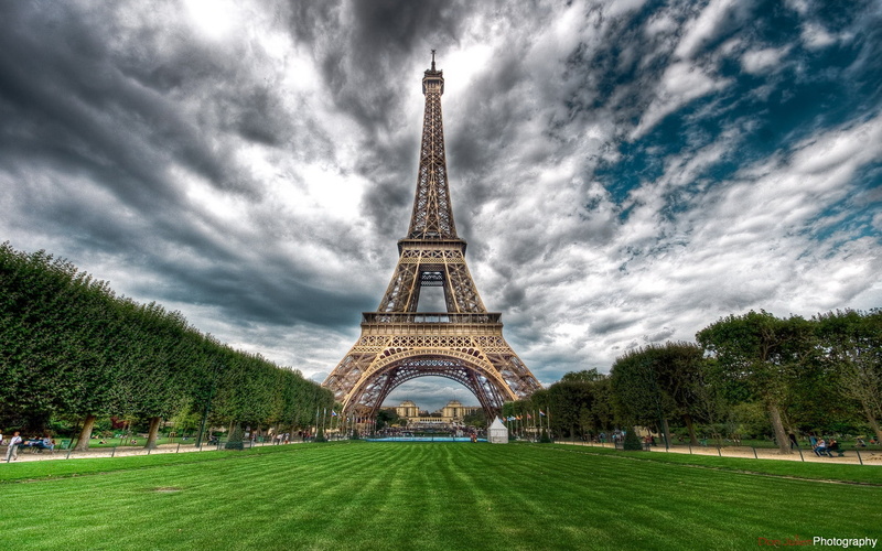 urban Scene, outdoors, history, international Landmark, cultures, symbol, spire, france, the city, no People, champ-de-Mars, plant, famous Place, metal