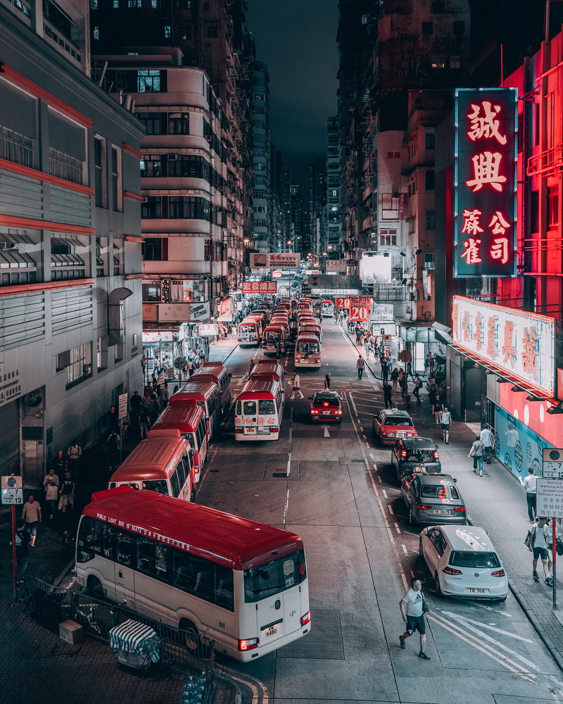 human, building exterior, night, vehicle, town, automobile, outdoors, woodbine cottage, building, incidental people, mode of transportation, intersection