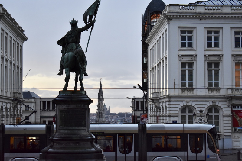 building exterior, foreign, cable car, brussels, sky, cityscape, 5K, city, day, built structure, visit, statue, belgium, human representation, tourism
