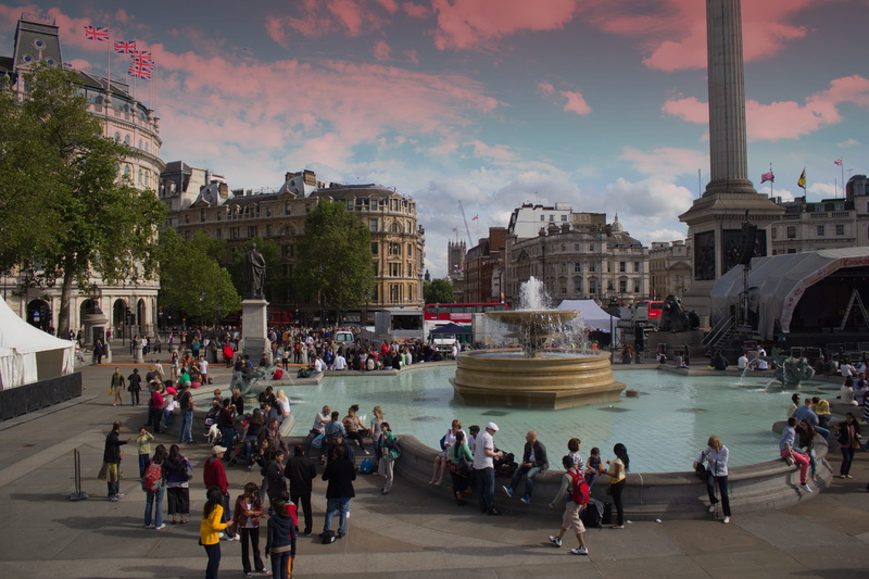 london, outdoors, travel destinations, built structure, sky, adult, women, cloud - sky, travel, large group of people, group of people, men, trafalgar square