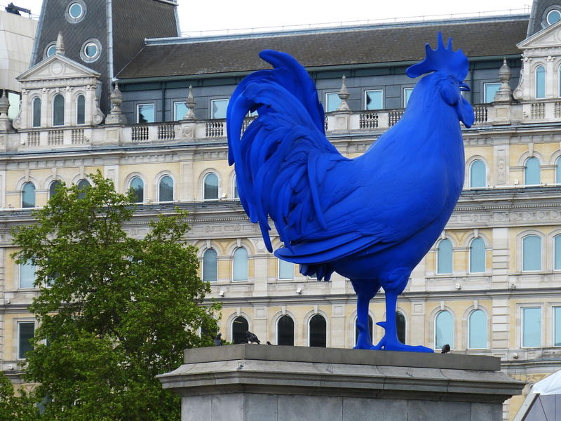 art and craft, architecture, representation, the past, no people, trafalgar square, city, hahn, outdoors, built structure, animal representation, window