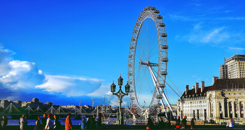 blue, view, built structure, london, leisure activity, water, attraction, southbank, tourist, thames, large group of people, arts culture and entertainment