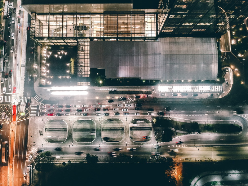 av. pres. juscelino kubitschek, landscape, aerial view, land vehicle, convention center, train - vehicle, intersection, illuminated, built structure, brazil