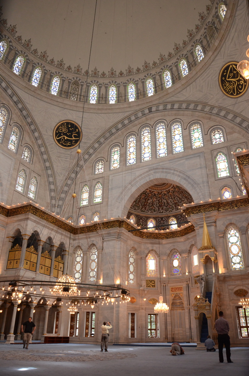architecture, 4K, low angle view, ornate, belief, city, illuminated, travel, place of worship, religion, istanbul, arch, building, spirituality, incidental people