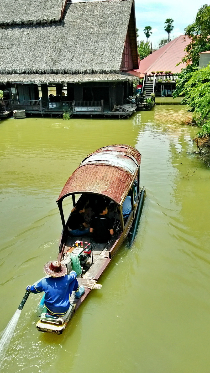 nautical vessel, ayutthaya, ayothaya floating market, high angle view, architecture, 2K, built structure, day, phra nakhon si ayutthaya, mode of transportation