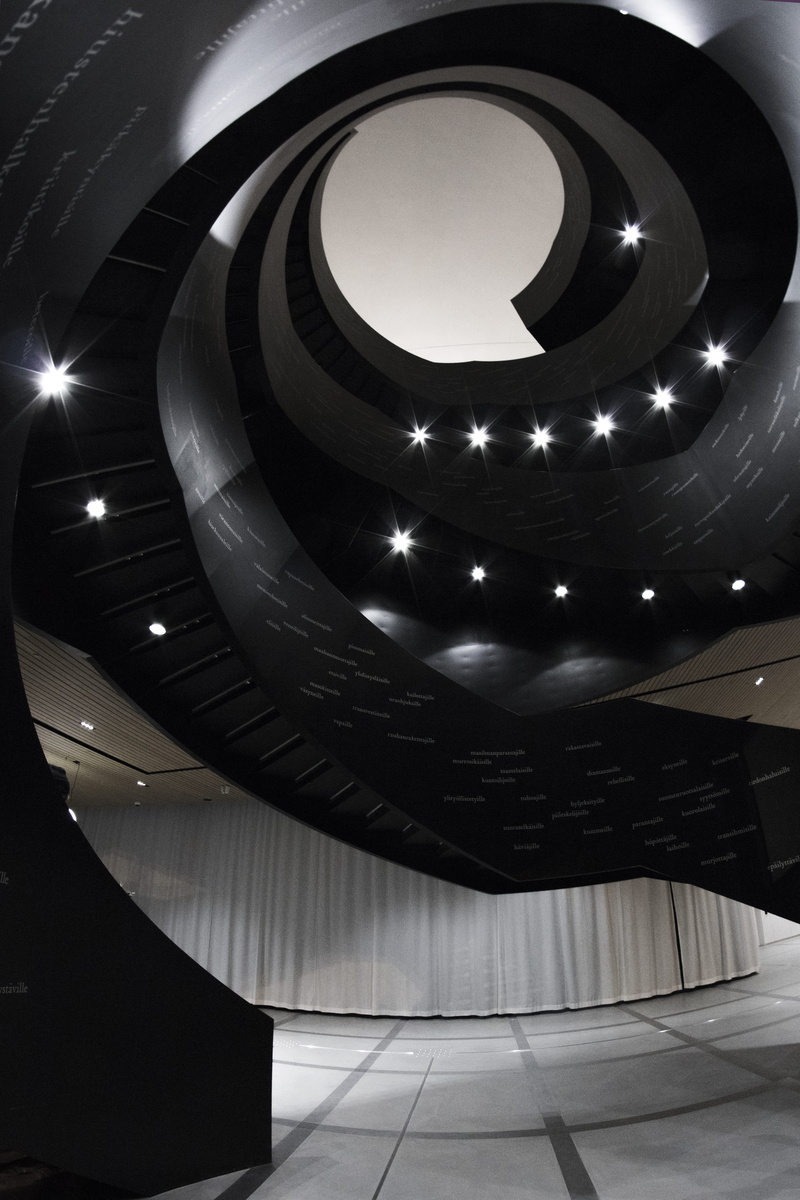 geometric shape, low angle view, circle, flooring, recessed light, ceiling, library, 5K, architechture, light, design, empty, built structure, illuminated