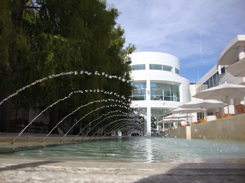 4K, architecture, building exterior, source, no people, tree, architechture, cloud - sky, building, outdoors, fountain, swimming pool, built structure