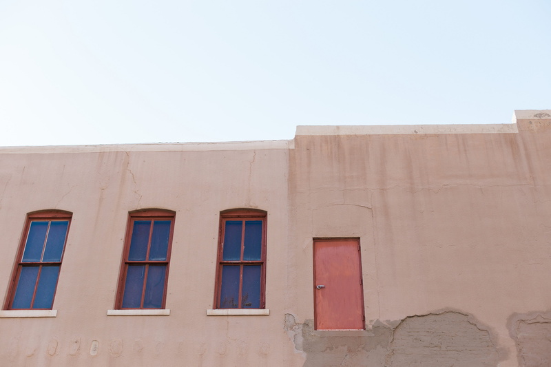 sunlight, copy space, day, nature, low angle view, 4K, no people, side by side, beaumont, blue, architechture, wall, residential district, built structure