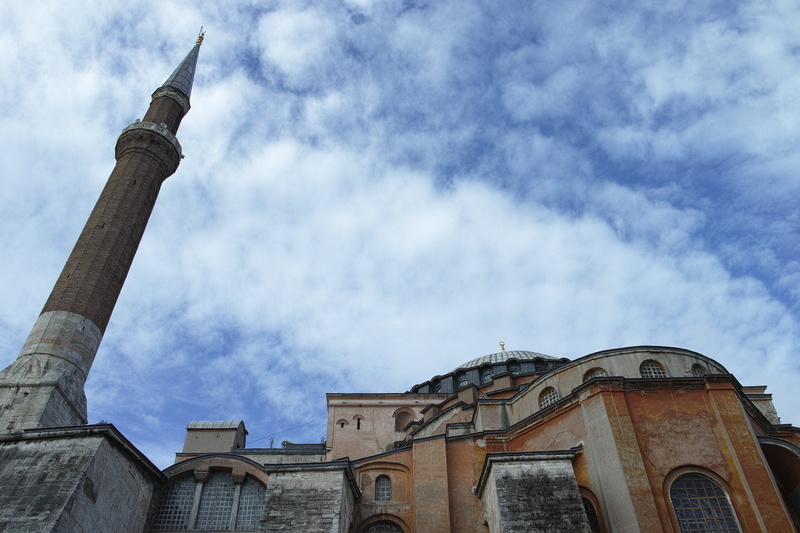 low angle view, tourism, landscape, beautiful, the minarets, building, the past, nature, jesus, temple, cloud - sky, built structure, architecture, city ​​center