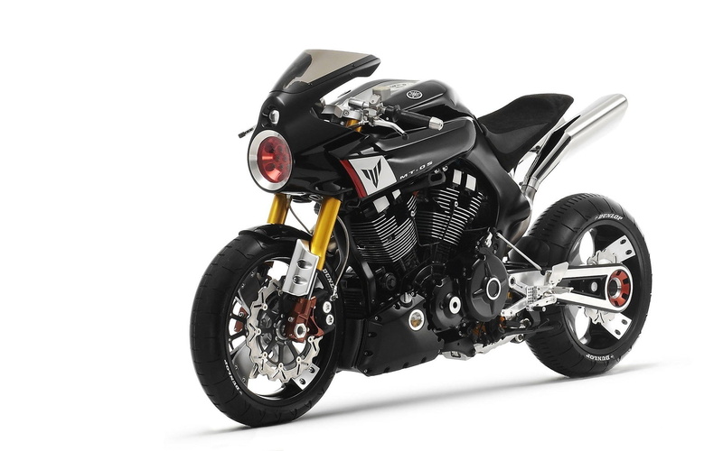 leather, man made, mode of transportation, studio shot, silver colored, yamaha mt 09, chrome, 1080P, clean, land vehicle, motorcycle, sports race, wheel