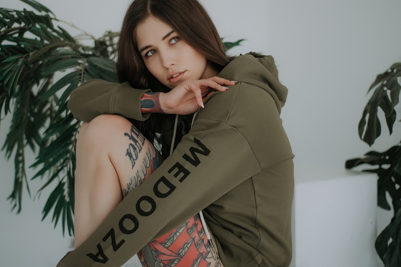 indoors, 1080P, looking at camera, sweatshirts, leisure activity, portrait, young women, inked girls, hair, three quarter length, waist up, long hair