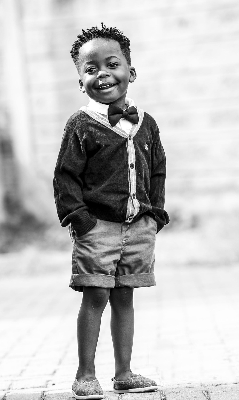 smiling, looking at camera, happiness, 2K, boy, pre-adolescent child, focus on foreground, preschool student, child, school children, innocence, stylish