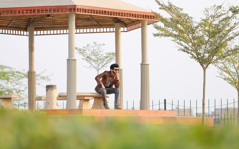 women, pakistan, sitting, emotion, man, model, young men, heterosexual couple, casual clothing, togetherness, built structure, pakistani fashion, park