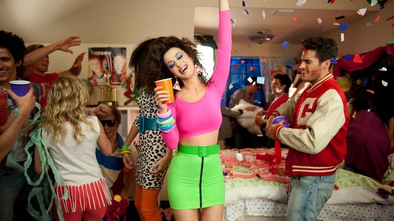 women, Katy Perry, young men, happiness, party - social event, adult, young adult, three quarter length, closed eyes, singer, togetherness, people, friendship