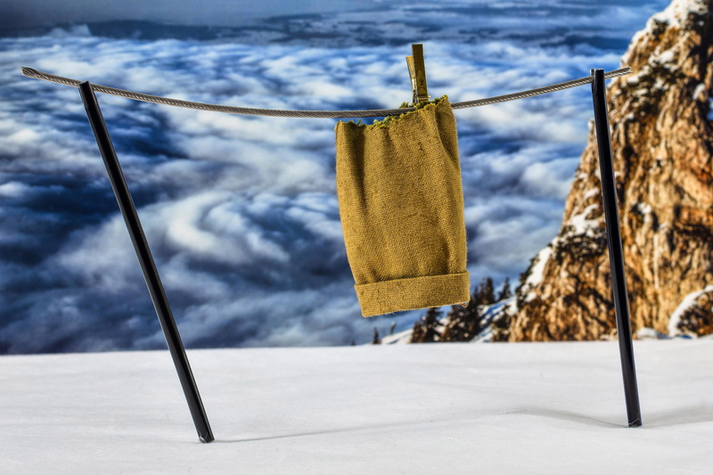 rod, drying, textile, Rope, clip, askew, frozen, clothespin, background, hanging, steel cable, Pants, white, Rock, trouser leg, Laundry, brown, snow, clothesline