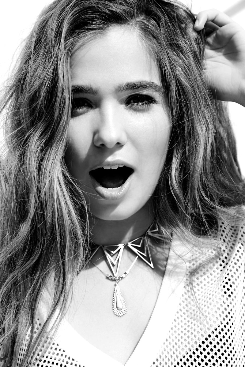 open mouth, 720P, women, long hair, Haley Lu Richardson, monochrome, brunette, actress