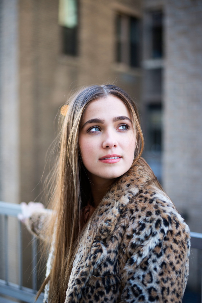 long hair, Haley Lu Richardson, actress, green eyes, looking up, brunette, 2K, women