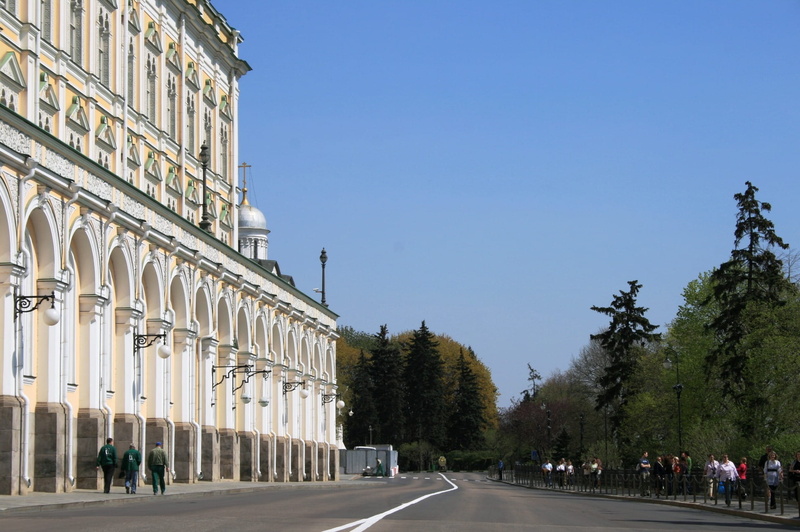 government, history, real people, nature, sky, tree, the past, incidental people, trees, clear sky, travel destinations, 1080P, pillars, architecture