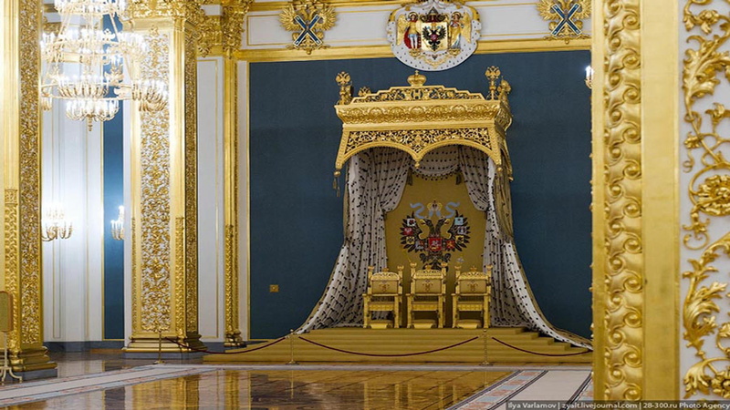 art and craft, stage, big, palace, the past, moscou, no people, built structure, 2K, pattern, throne, curtain, design, gold, architecture, kremlin, wall - building feature