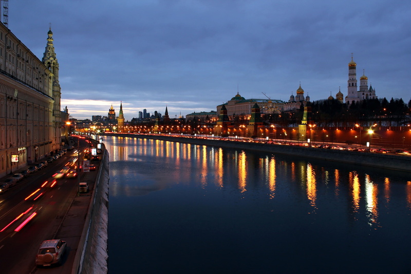 building, Cathedral of the Archangel, The state Kremlin Palace, The Cathedral of the Annunciation, road, the city, river, The Kremlin wall, the evening