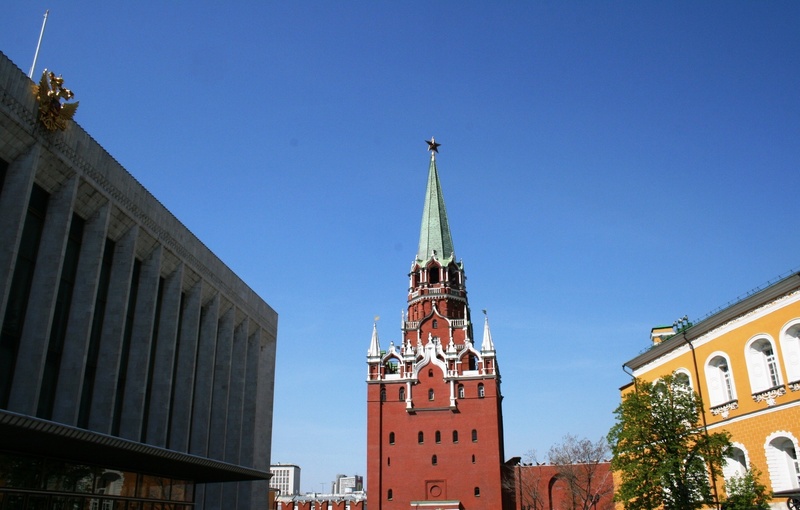 arsenal, trinity, kremlin wall, blue sky, clock tower, sky, clear sky, building exterior, tower, belief, building, architecture, outdoors, spirituality