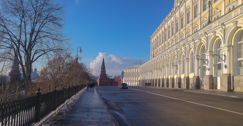 street, 5K, architecture, Grand Palace, transportation, travel, kremlin, city, Moscow, Kremlin, Russia, clear sky, moscow, sky, the way forward, blue