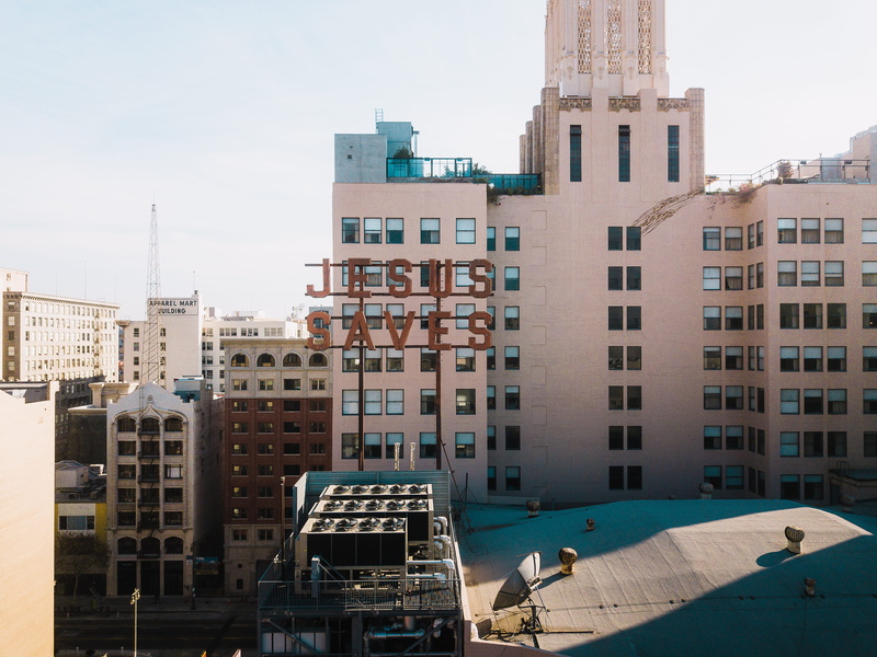 city, painted, residential district, window, daytime, office building exterior, building, built structure, near, travel destinations, no people, signage
