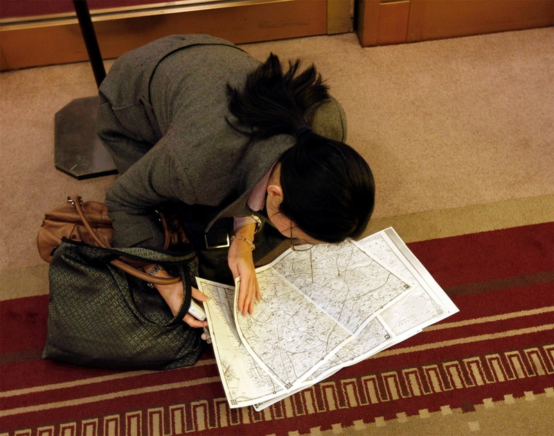 publication, one person, activity, reading, Japan, real people, indoors, hair, furniture, studying, paper, women, leisure activity, 1080P, lifestyles