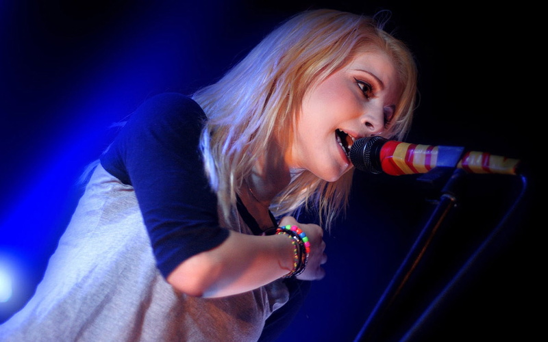 stage, writer, rock, red, williams, 1080P, hayley, mic