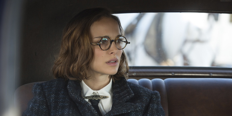 actress, car interior, young adult, Natalie Portman, adult, one person, women, motor vehicle, eyeglasses, 4K, hair, car, fashion, sitting, beautiful woman