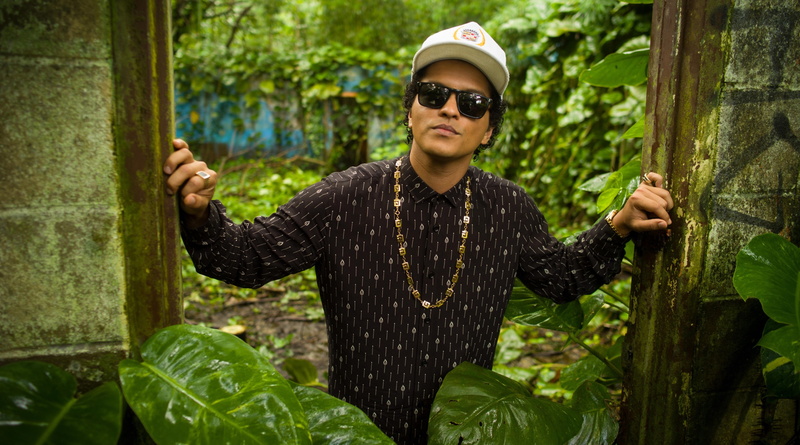 plant, day, green color, portrait, outdoors, standing, fashion, young adult, nature, waist up, sunglasses, front view, bruno mars 4k background hd, one person