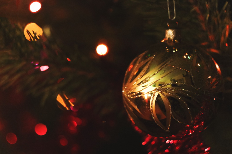 christmas lights, backgrounds, ball, christmas, reflection, defocused, winter, close-up, illuminated, shot, indoors, christmas Ornament, xmas, sphere, celebration