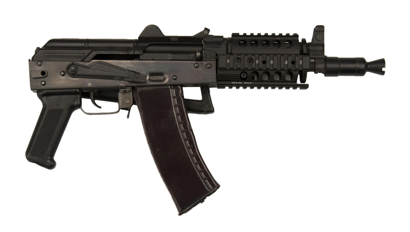 black, military, sign, rifle, machinery, copy space, AKS-74U, side view, metal, assault, indoors, 2K, weapon, machine gun, AKS-74U Krinkov, armed forces