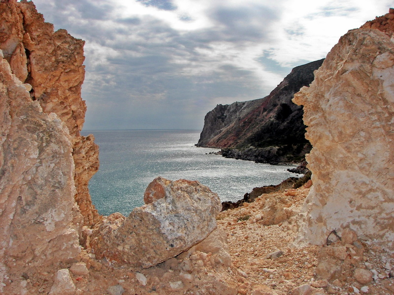 formation, cliff, sea, rocky coastline, nature, beauty in nature, rock - object, rock, Hellas, water, scenics - nature, beach, solid, Basalt, eroded, horizon over water