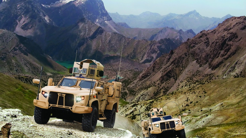two, vehicle, 2K, daytime, Lockheed Martins JLTV, beige, trucks, U.S. Army