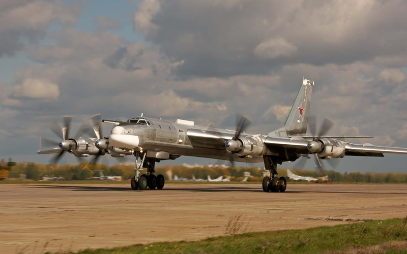 mode of transportation, nickname, strategic, 1080P, sky, BBC, outdoors, nature, military airplane, missile., cloud - sky, Tupolev, air vehicle, bomber