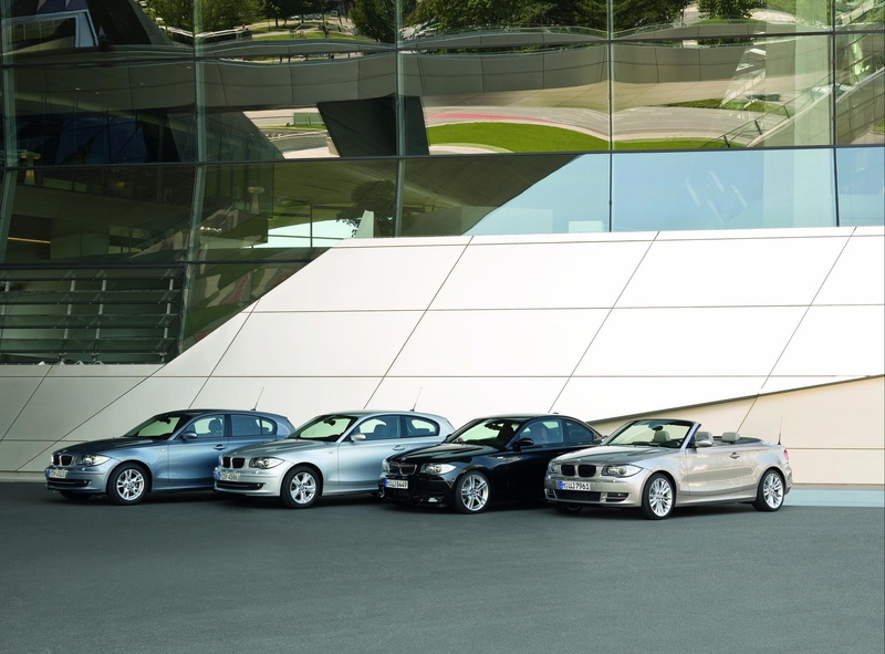reflection, land vehicle, transparent, architecture, car, building, motor vehicle, luxury, transportation, wealth, day, parking, bmw, built structure, city