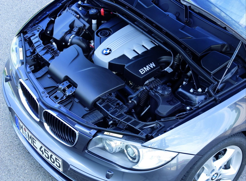 indoors, blue, motor vehicle, bmw, luxury, mode of transportation, machinery, no people, metal, control, high angle view, 1080P, modern, series, car, close-up