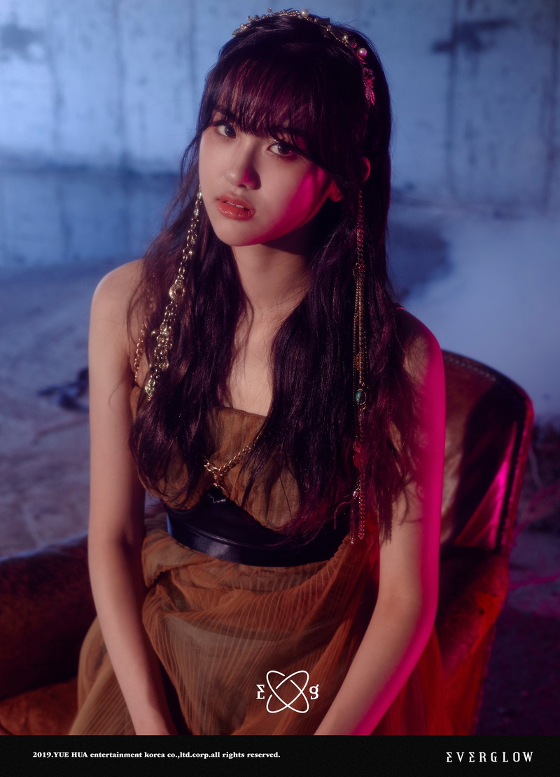 K-pop, EVERGLOW, Aisha (Heo Yoorim), 2K