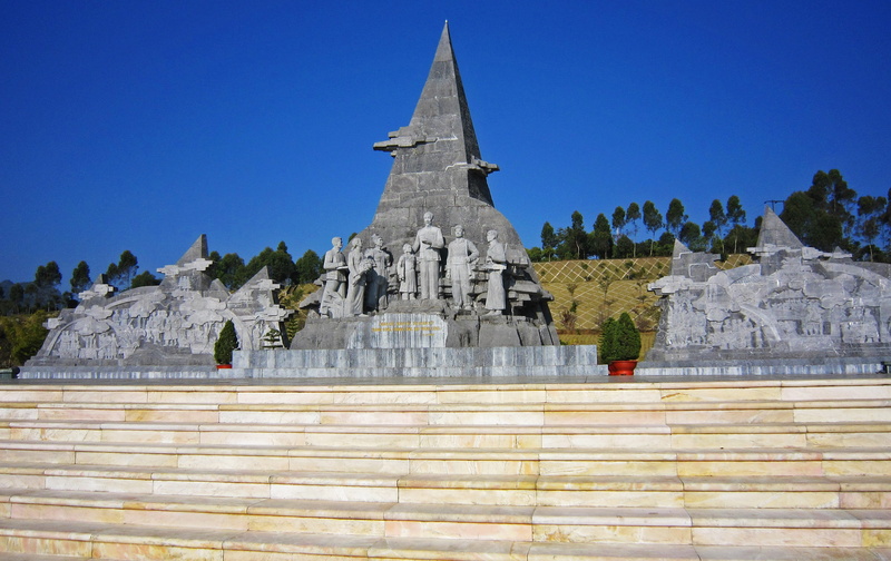 blue, place of worship, vietnam, spire, architecture, travel, statue, religion, the past, history, building, belief, 2K, outdoors, spirituality, laichau